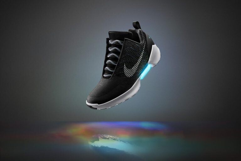 Como é feita a tecnologia do tênis da Nike que se amarra sozinho?