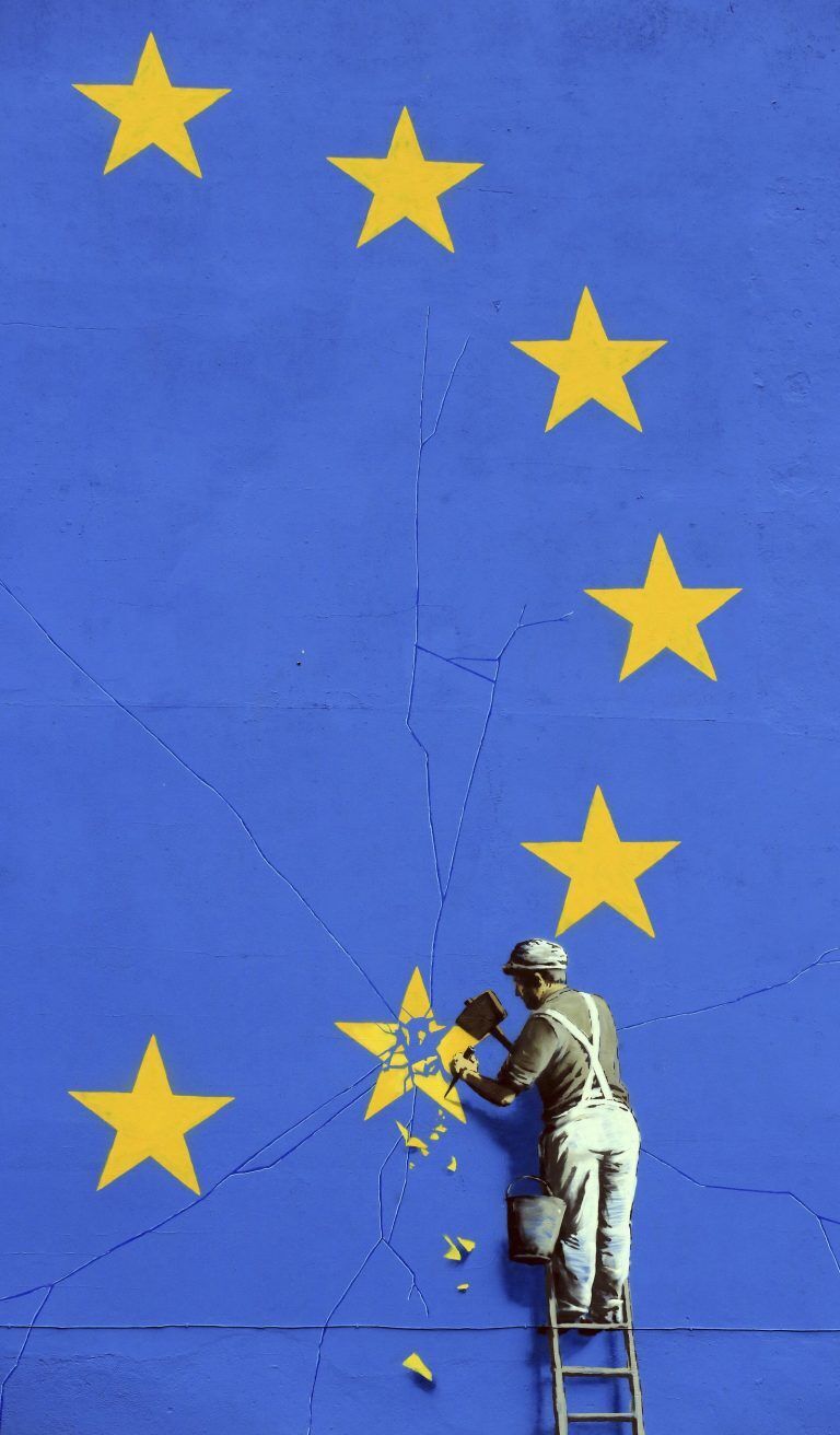 Pós Brexit, Banksy ataca novamente em mural na cidade inglesa de Dover